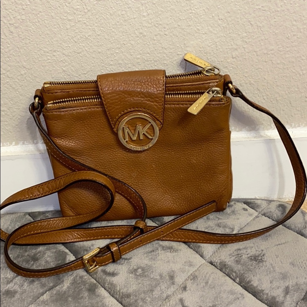 Women’s Michael Kors leather purse